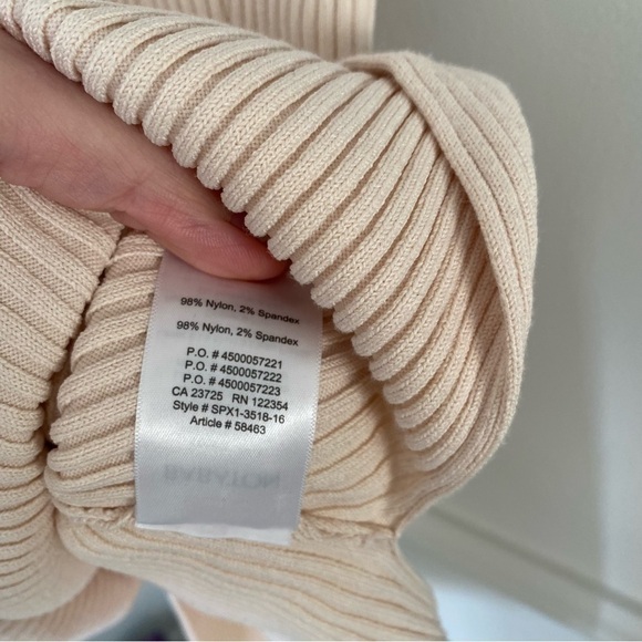 Aritzia Babaton Sculpt Knit V Neck Ribbed Tank Black Sz XS - Picture 6 of 7